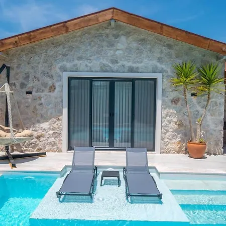 Lidya Villa *